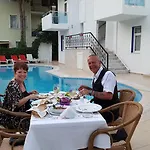 Apartahotel Tolan