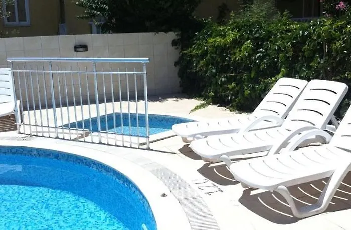 Tolan Aparthotel İçmeler